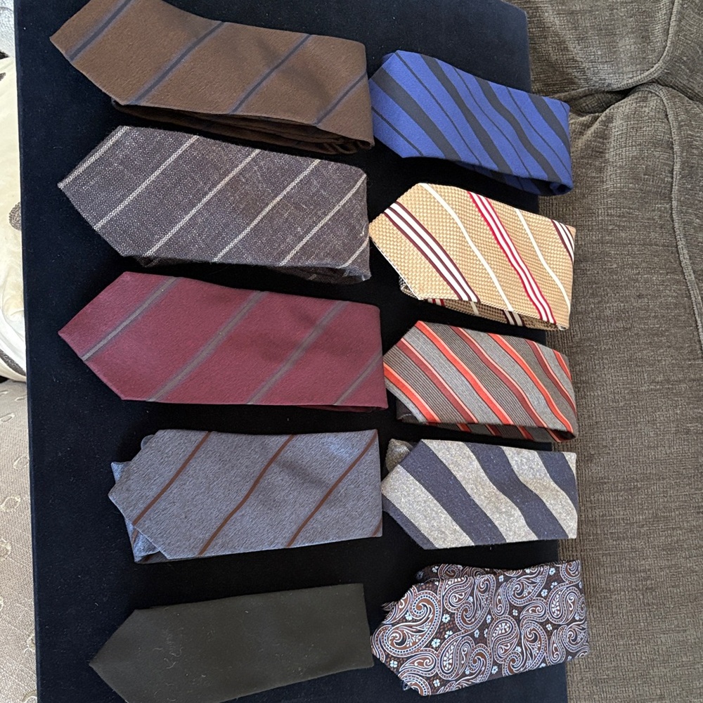 Elegant Men's Tie Collection - Assorted Colors